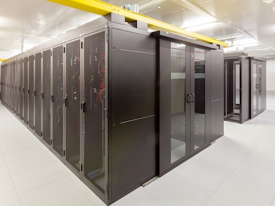 Data center network servers